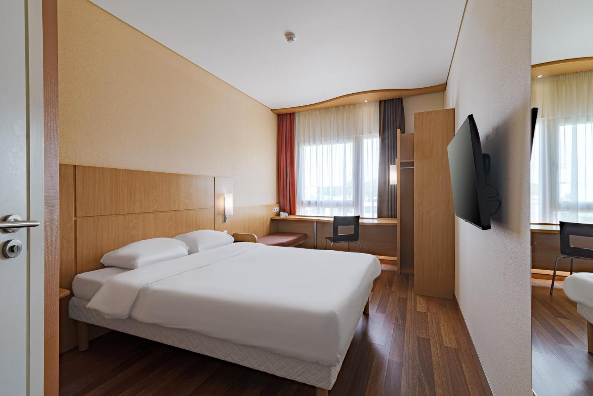 ไอบิส คอนัส เซ็นเตอร์ Hotel ภายนอก รูปภาพ