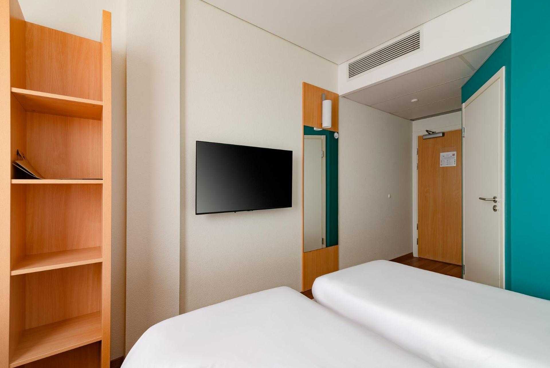 ไอบิส คอนัส เซ็นเตอร์ Hotel ภายนอก รูปภาพ